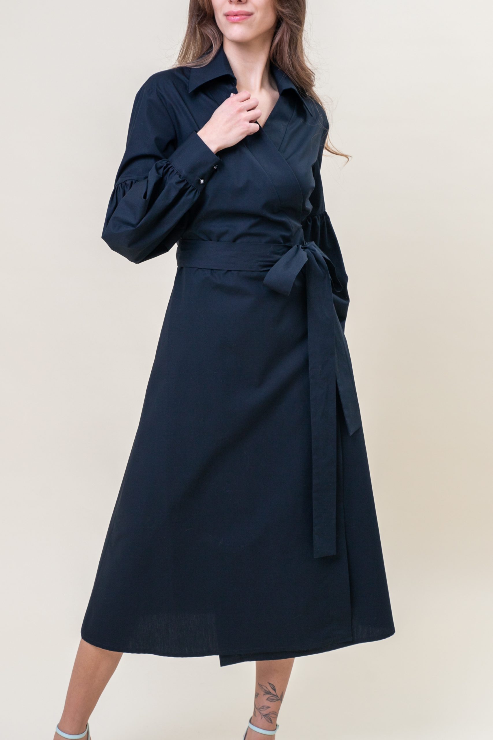 Cotton Poplin Puff Sleeve Wrap Dress In Black forward view