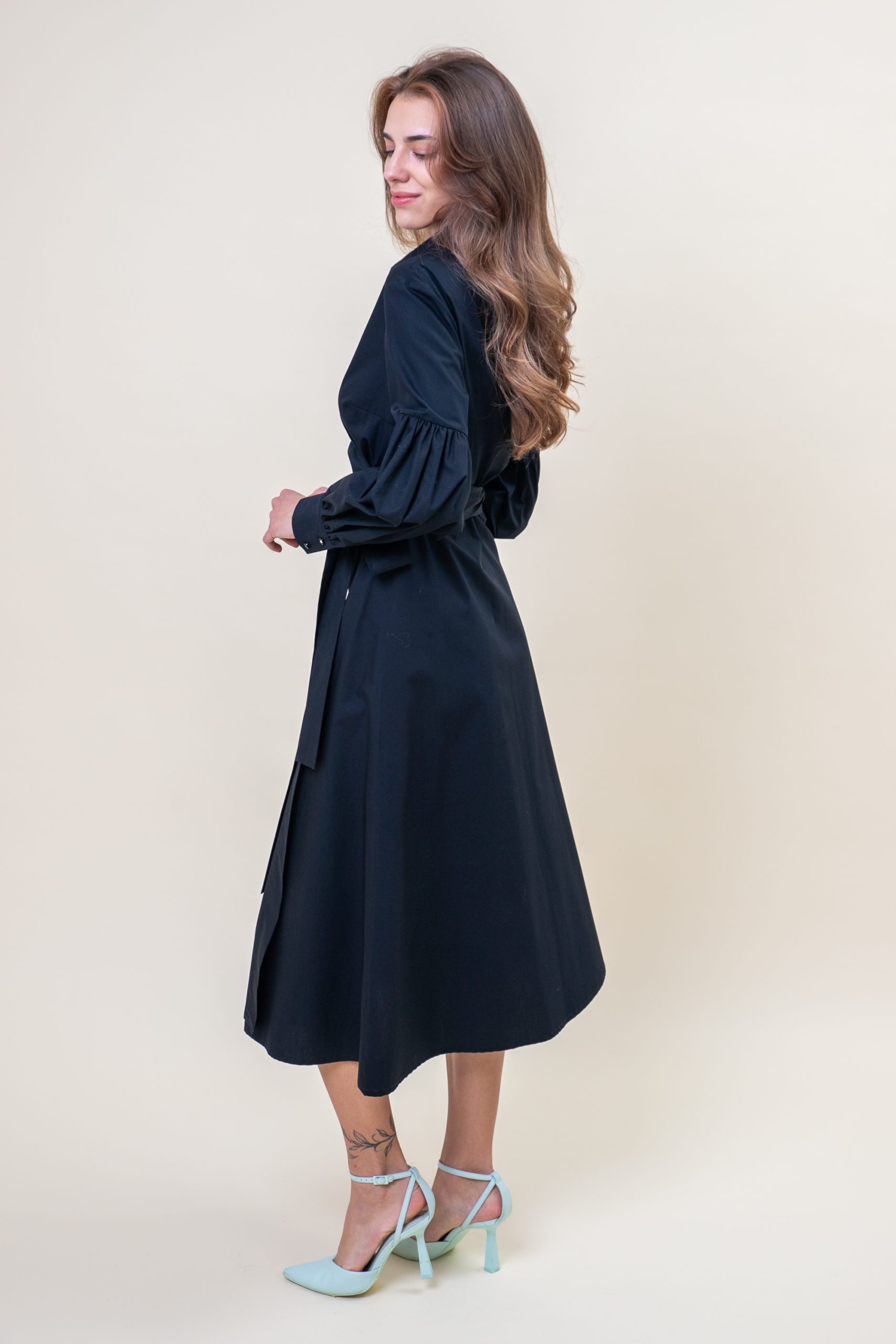 Cotton Poplin Puff Sleeve Wrap Dress In Black side view