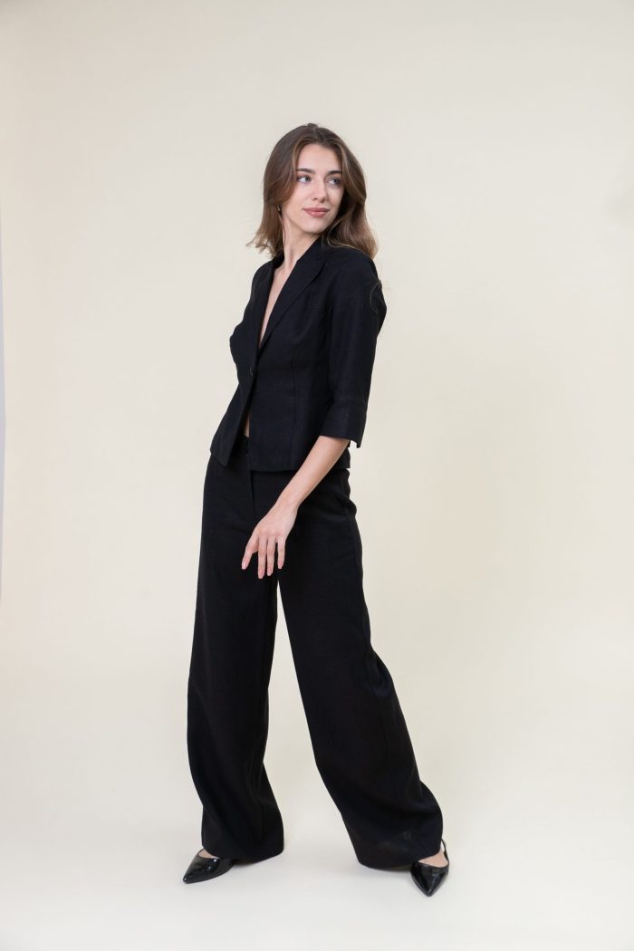 Relaxed Straight Linen Pants In Black side view Relaxed Straight Linen Pants In Black side view